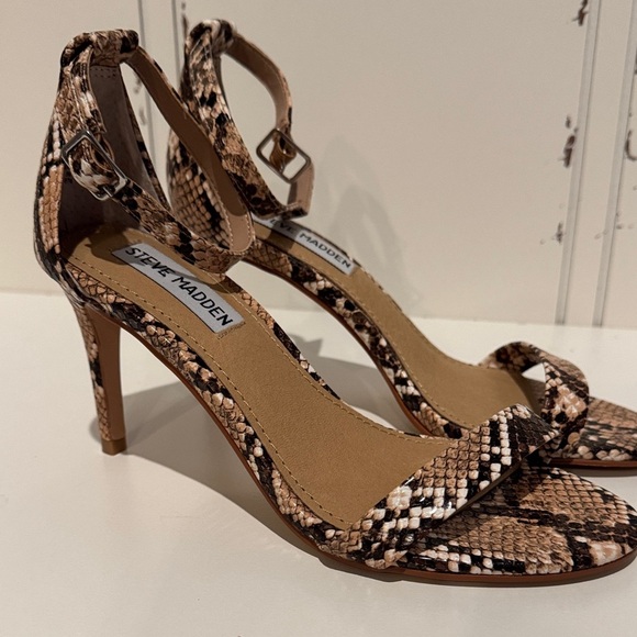 Steve Madden Shoes - Steve Madden Women's Snakeskin Heels size 6